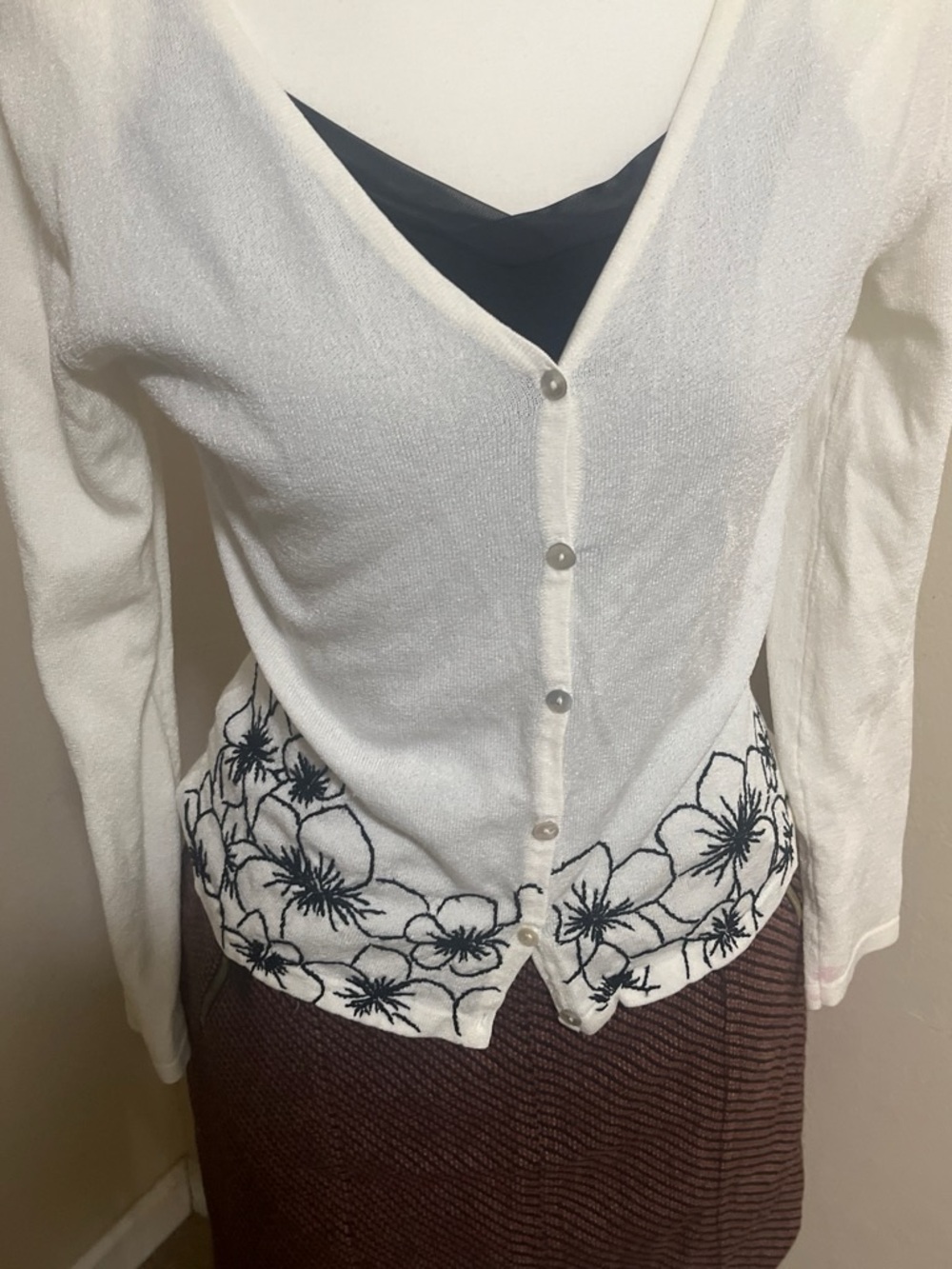 Hillard & Hanson White Cardigan with Navy Floral Embroidery